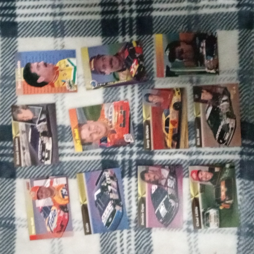 Trading Cards - Picture 5 of 7
